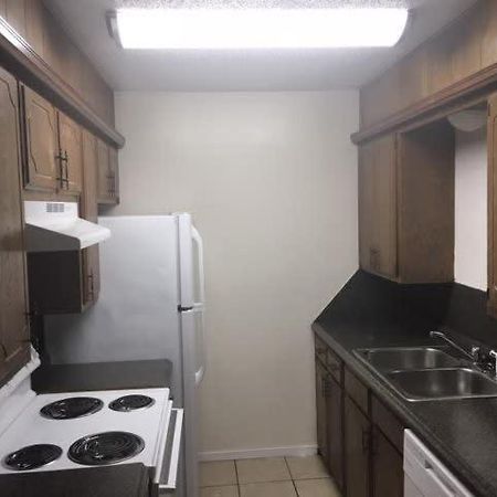 One Bedroom Close To Fort Sill! Лоутън Екстериор снимка