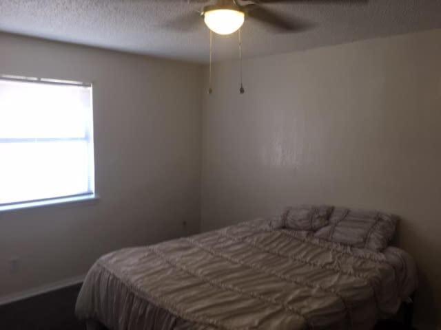One Bedroom Close To Fort Sill! Лоутън Екстериор снимка